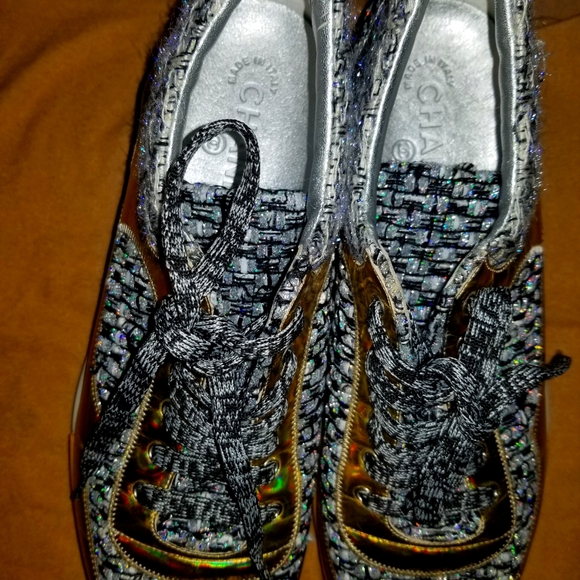 CHANEL SNEAKERS SIZE 41.5. Dust bag included. - Picture 3 of 4
